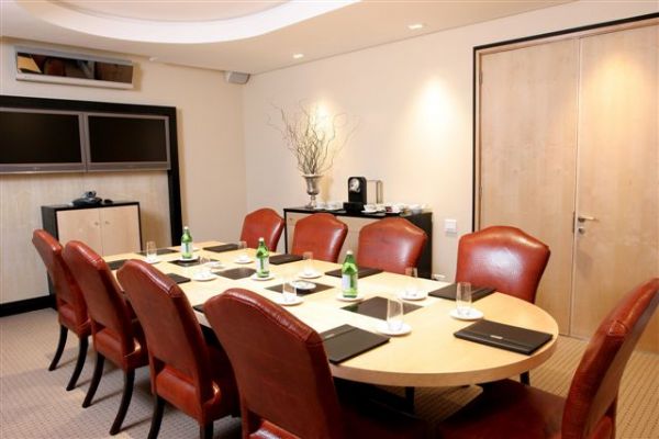 Business Travel Management / Meeting Space